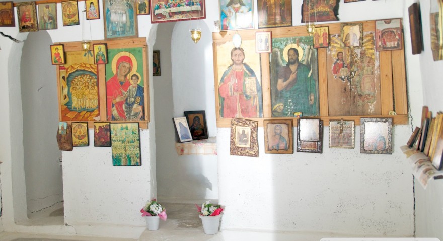 MAKRIRACHI-AGIOI-SARANTA